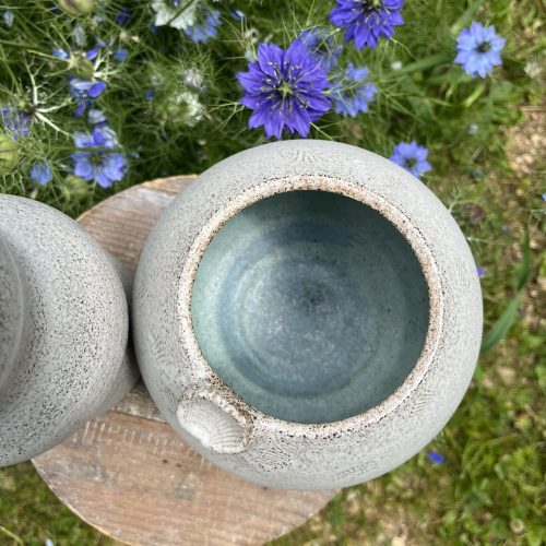 vase boule gris et vert d'eau