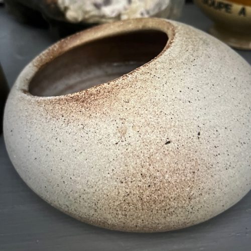 vase galet en céramique - émail de cendres de bois.